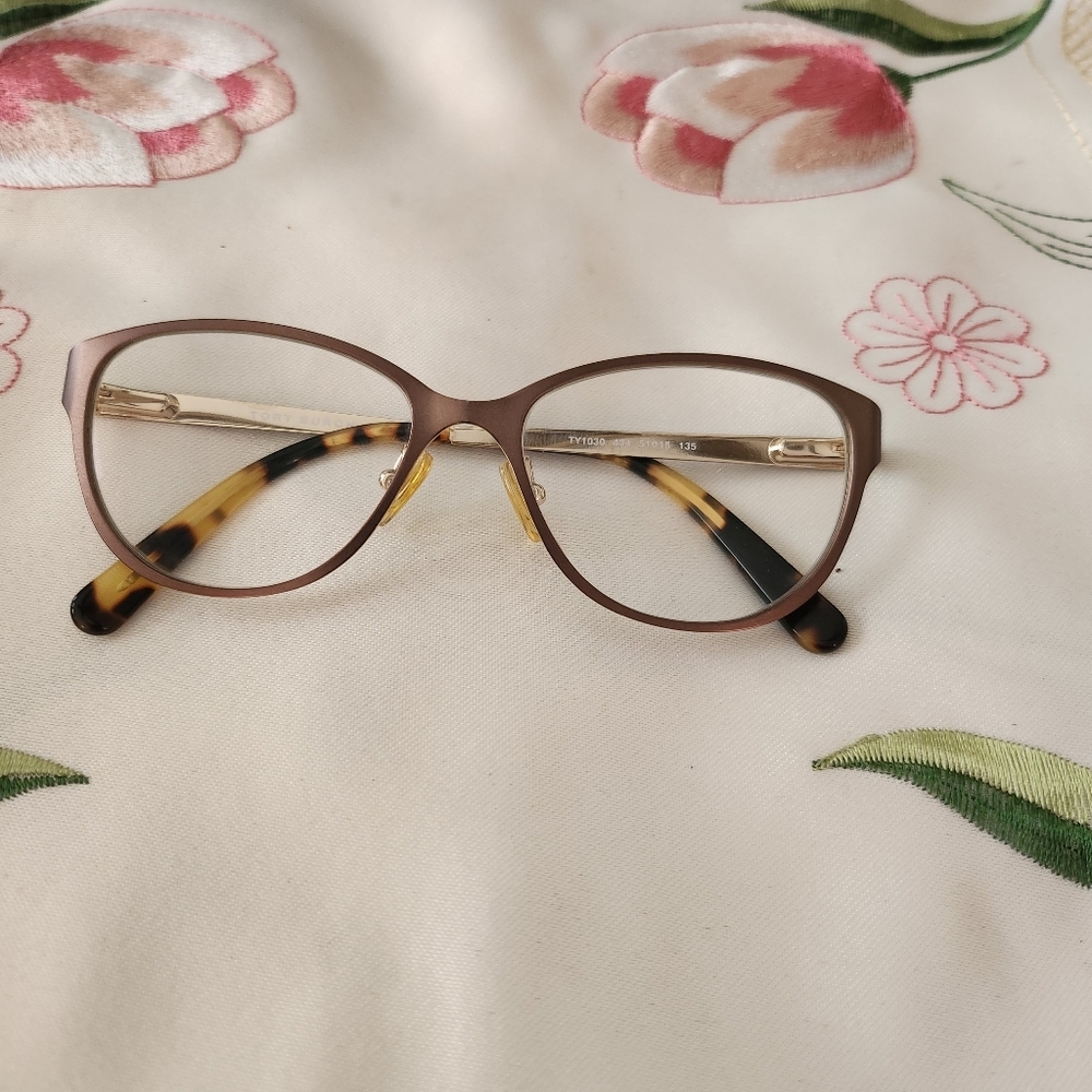 Brown Cat-Eye Prescription Glasses with Tortoiseshell Temples